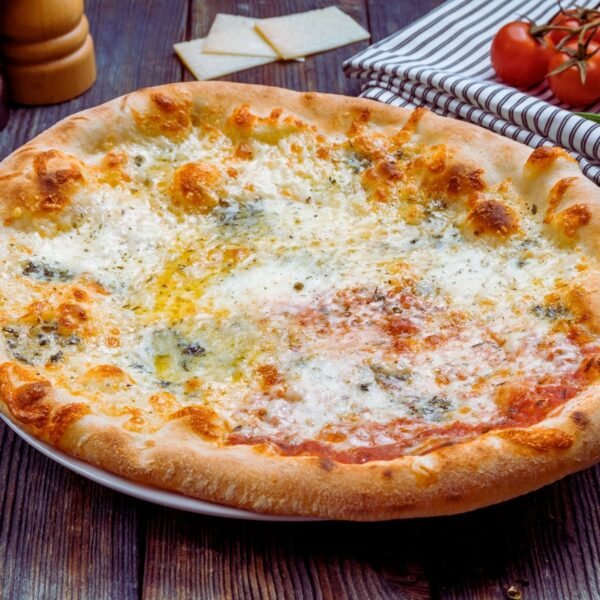 Quattro Formaggi Pizza